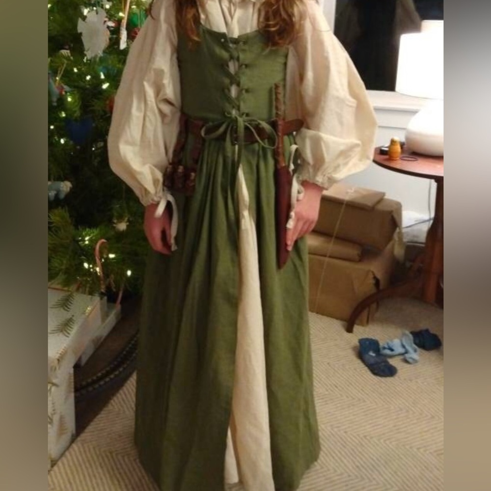 Girls Renaissance dress, girls chemise, medieval renaissance gown.